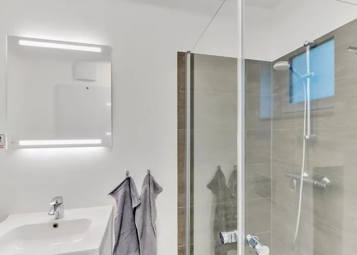 Seeleuchten By Interhome * Lembruch